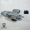 Premium Wandbeugel – Compatibel met LEGO® Star Wars™ UCS Razor Crest™ 75331