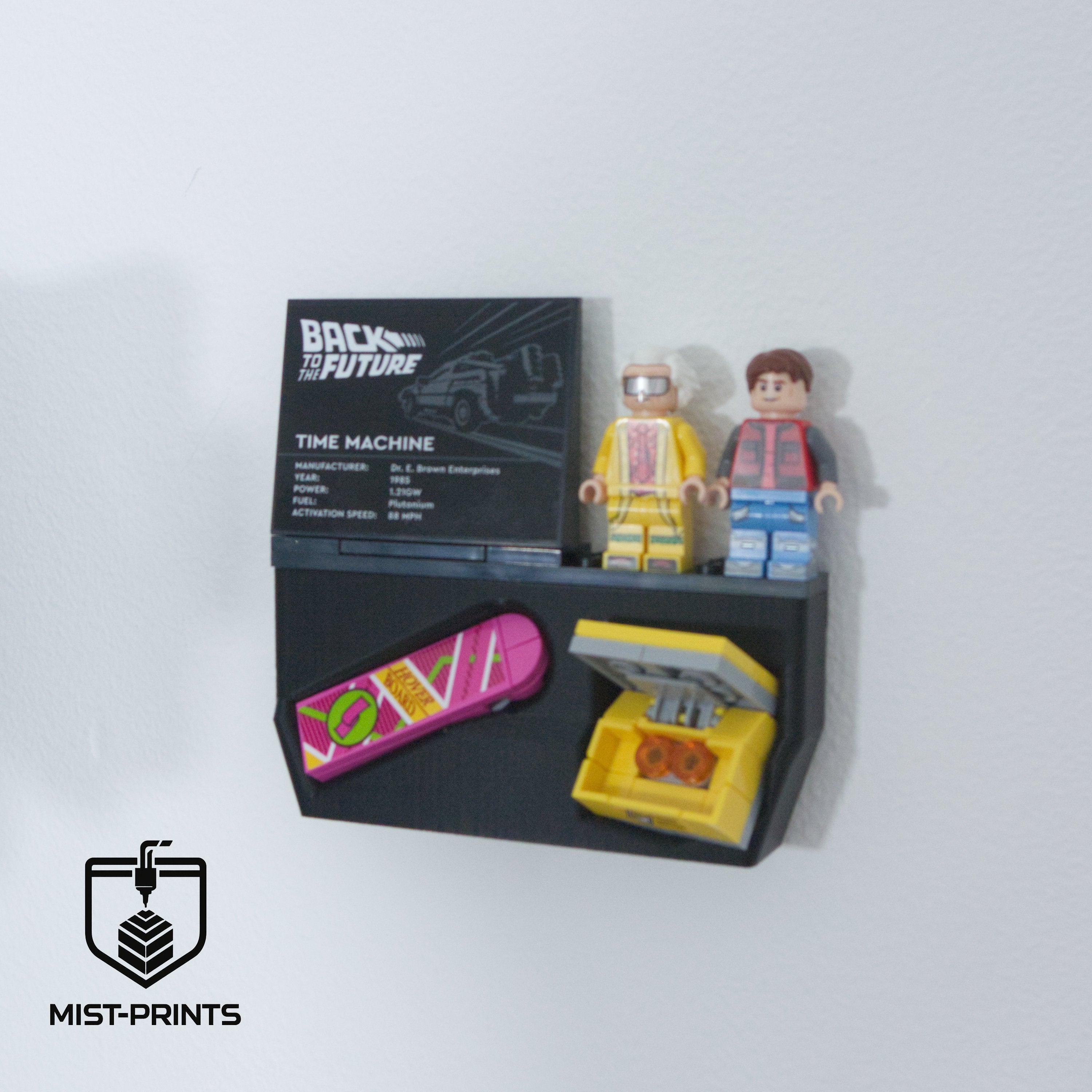 Premium Wandbeugel – Compatibel met LEGO® Back to the Future Time Machine 10300