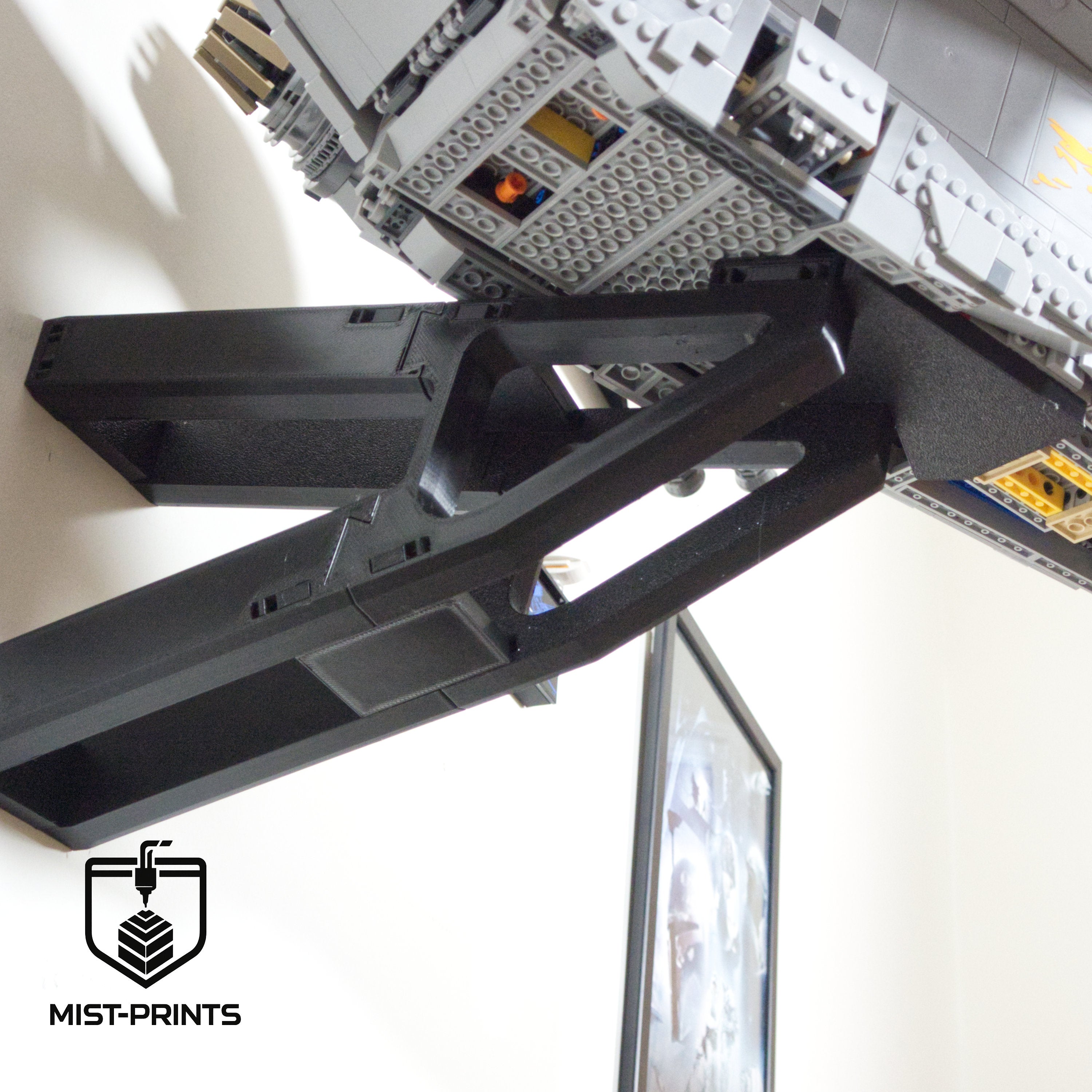 Premium Wandbeugel – Compatibel met LEGO® Star Wars™ UCS Razor Crest™ 75331