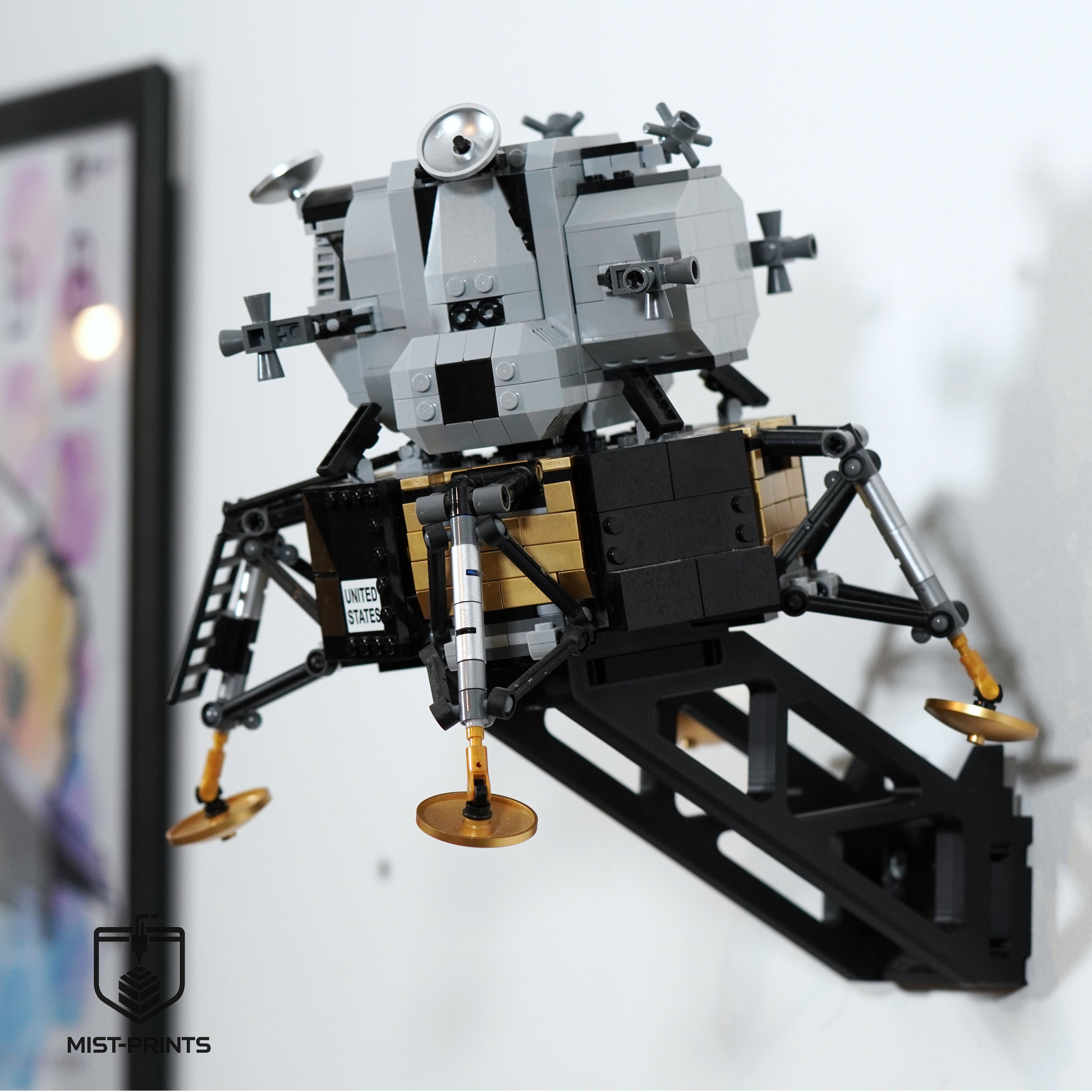 Premium Wandbeugel – Compatibel met LEGO® NASA Apollo 11 Lunar Lander 10266